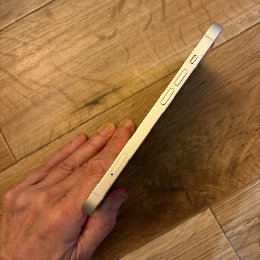 iPhone13 Starlight 128GB 購入時箱、充電器付