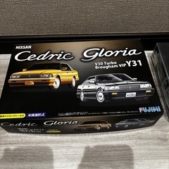 y31グロリア セドリックのプラモデル☆未組立品の画像