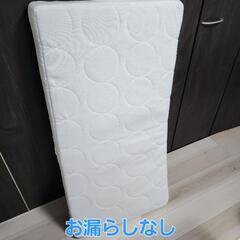 【IKEA】ベビーベッド　マットレス　綺麗　まだまたま使えますの画像