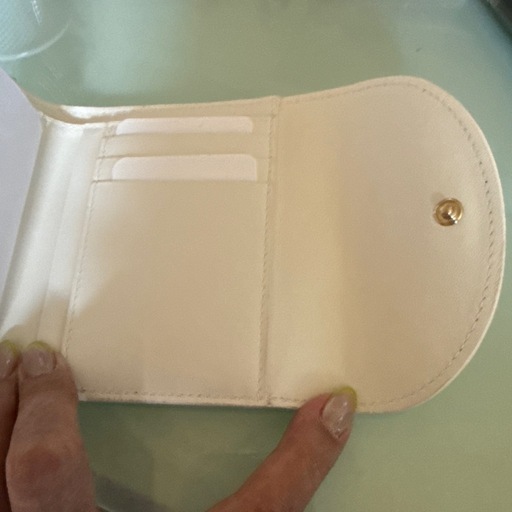 FURLA折り財布　新品