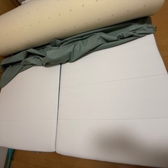 クイーンベッドの画像