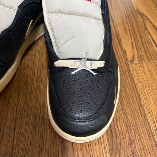 カスタム
Nigel Sylvester × Air Jordan 1 Retro Low