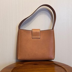 CELINE セリーヌ ベージュ レザー ハンドバッグの画像
