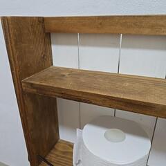 トイレ収納棚の画像