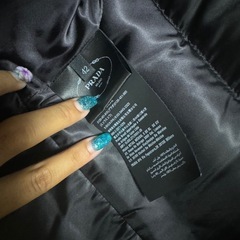 PRADA ダウンの画像