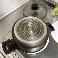 鍋　蓋付きの画像