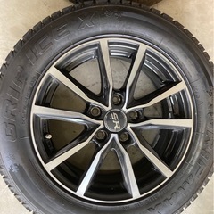 美品！スタッドレスタイヤ　冬タイヤ フジ　FUJI ホイール付き 215/60R16  16インチ　Honda Vezel ヴェゼル  ホンダの画像