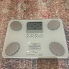 タニタ　fitscan  体重計の画像