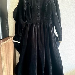 【新品未使用】 漆黒のお嬢様コーデュロイワンピース 【manusmachina】の画像