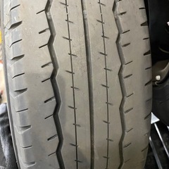 195／80r15 107/105N LT ダンロップSP175N 23週23年2本(タイヤのみ)の画像