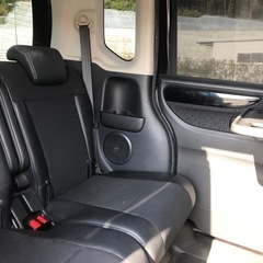 お買い得車‼️27年後期N-BOX カスタム　GターボLパッケージ　両側パワースライドドア　パドルシフト　オートクルーズ　あんしんパッケージ　衝突軽減ブレーキ　誤発進防止　リアテーブル　リアサイドサンシェード　　リアシートスライド　ハーフレザーシート　サイドエアバック　ワンタッチウインカー　オートライトなどなど豪華装備の画像