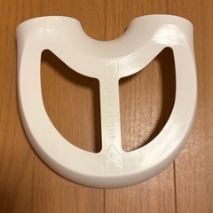 Bumbo バンボベビーソファ専用の腰ベルト取り付け用プレートの画像