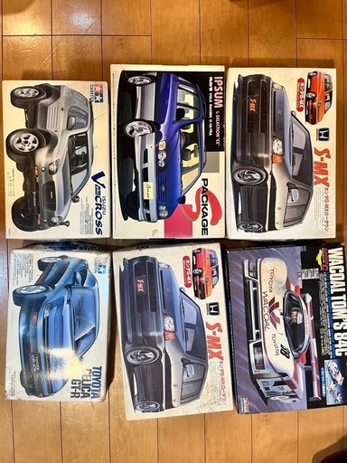 車　プラモデル