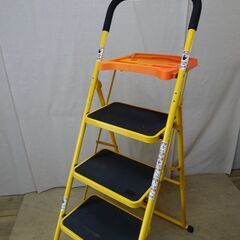 黄色　脚立　折り畳み時　45×163㎝位の画像