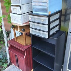 逗子 無料あげます まとめて 収納ケース カラーボックス TV台 テレビ台 ちゃぶ台 レターケース 工具箱 ツールボックス 容器 物入れ ファイレックス 書類棚 机上 ファイルスタンド ファイルトレー レター 書類トレー レターケース A4サイズ 縦型 段 おしゃれ 卓上 ファイルラック 新聞 雑誌 フォルダー 机上用品 整理棚 整頓 収納 オフィス 整理 管理 ファイリング キャビネット クリアファイル フォルダー 便箋 プラスチック容器 ゴミ箱 飾り棚 ディスプレイ スタンド 台座 引き出し キャスタの画像