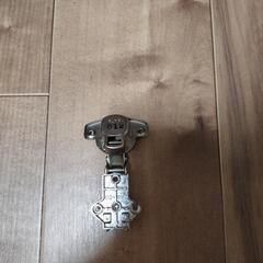 スライド丁番の画像