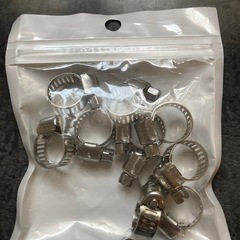 新品！ ステンレス鋼 調整可能 ホースクランプ 配管用燃料ラインクランプ、 自動車および機械用途 ホースバンド 10個入り (6-12mm）の画像