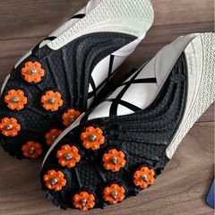 asics スパイクの画像
