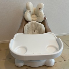 Jellymom ムーナチェア　赤ちゃん用椅子の画像
