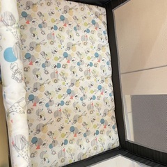 Graco Pack 'n Play ベビーベッド プレイヤード　コンパクトの画像