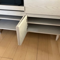 　値下げ　キッチンカウンター 食器棚 ロータイプ キッチン 収納 レンジ台 レンジボード 幅120 キッチンボード キッチンラック ラック ワイド 大容量 おしゃれ シンプル 北欧風 引き出し 扉付き の画像