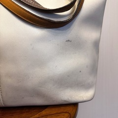 COACH トートバッグ ホワイト 持ち手ベージュの画像
