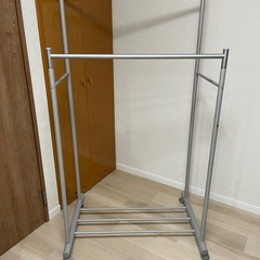 無印良品ハンガーラックの画像