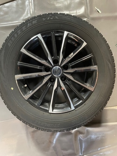 30 系　ヴェルファイアに装着していました。メチャカッコいいホイールアルファードにも使えると思います富山　石川福井の方優遇