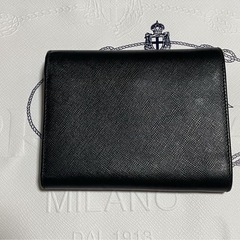新品同様！！プラダ　PRADA 財布　三つ折り　折り財布　サフィアーノ　三角ロゴの画像