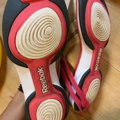 リーボック シューズ スニーカー 24.5
の画像