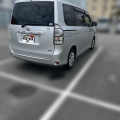 ✨トヨタ　ヴォクシー✨平成22年式の画像