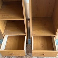急募！！      学習机と棚のセットの画像