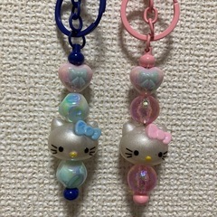 キティ。キーホルダー1つ¥450の画像