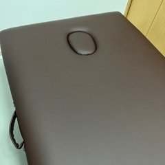 【新品】持ち運び式エステベッドの画像