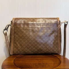 CELINE ベージュ モノグラム ショルダーバッグの画像