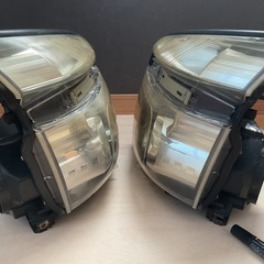 ヴォクシー zrr70 zrr75 ヘッドライト の画像