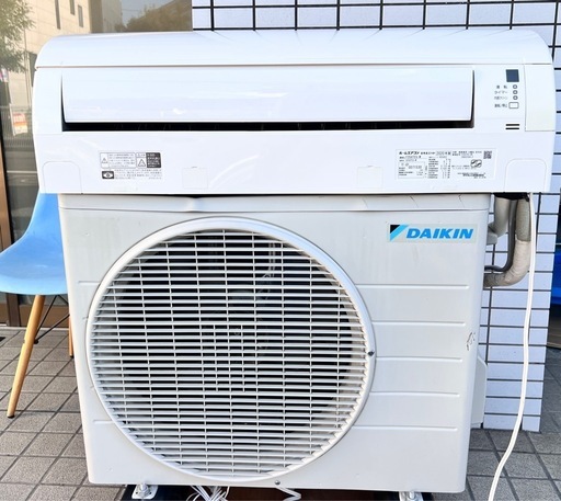 DAIKIN 8畳エアコン、取り付け工事込み