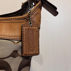 COACH ショルダーバッグ ベージュ の画像