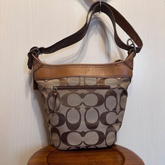 COACH ショルダーバッグ ベージュ の画像