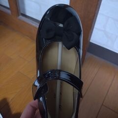 フォーマルシューズ　１９センチの画像