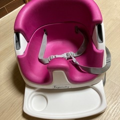 Ingenuity ベビーチェア ローチェア テーブル付きの画像