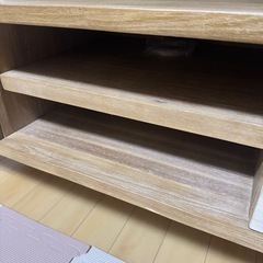 テレビボードの画像