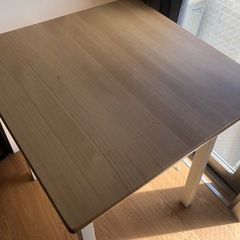 IKEA テーブルの画像