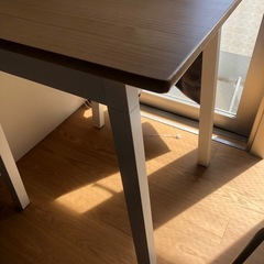IKEA テーブルの画像