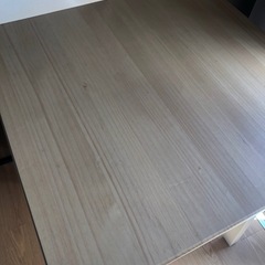 IKEA テーブルの画像