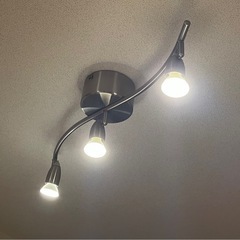 IKEAシーリングライト　予備LEDランプ3個付きの画像