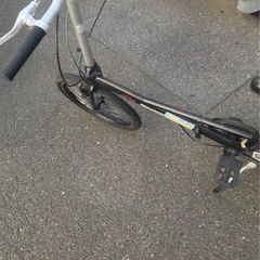 折りたたみ自転車の画像