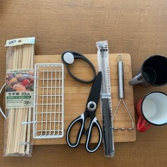 バーベキュー用品まとめ売りの画像