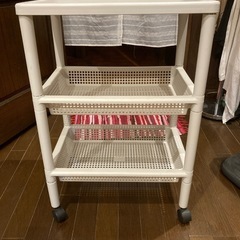 キャスター付きラック
の画像