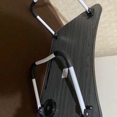 折り畳みテーブルの画像